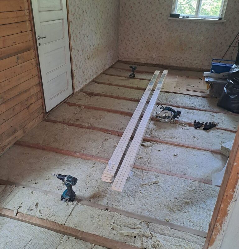 Keittiön lattian saneeraus