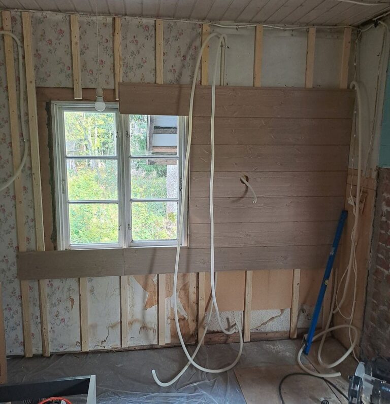 Keittiön seinän rakentaminen